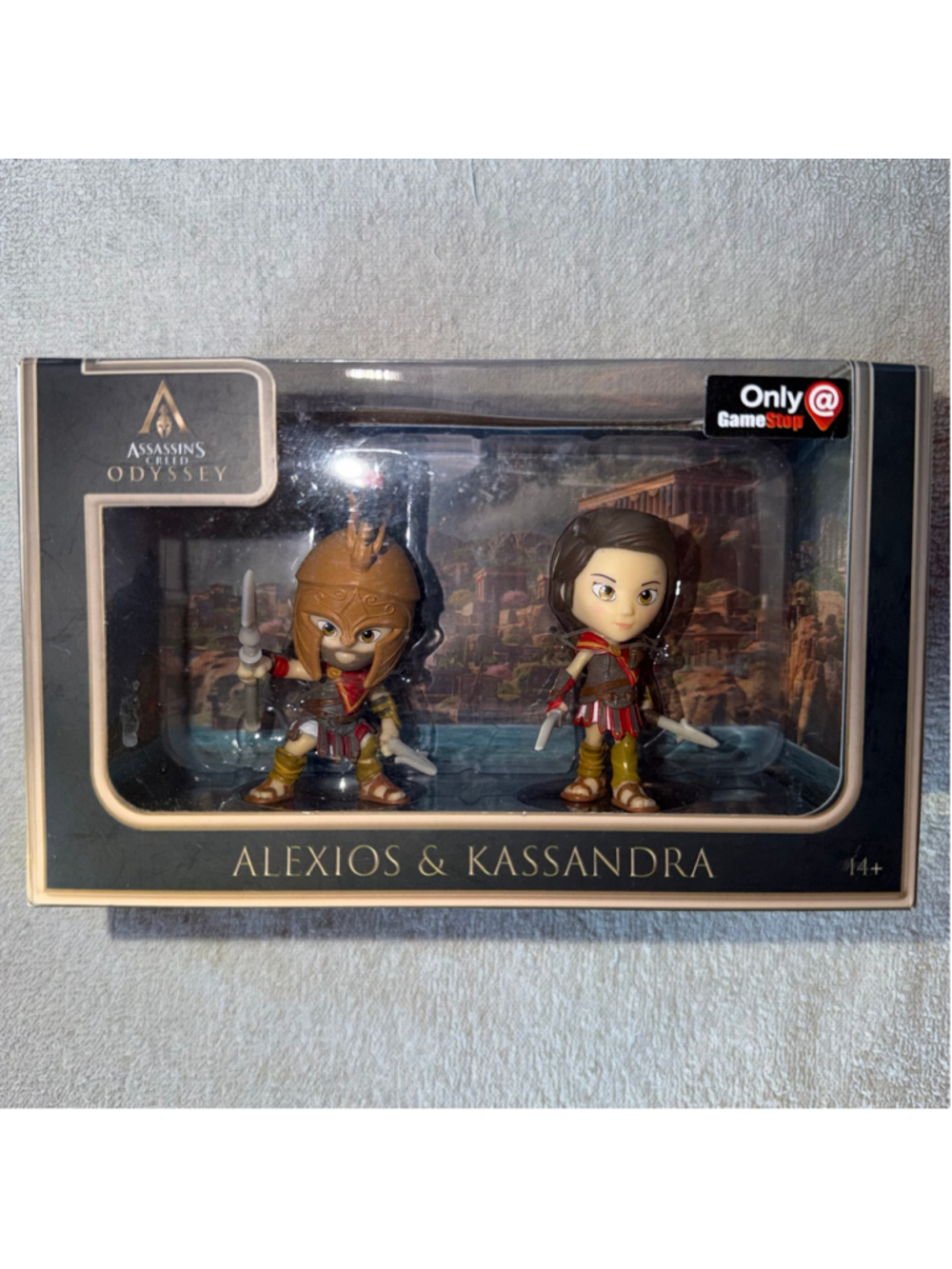 NOS 2019 Ubisoft Gamestop Assassins Creed Odyssey Alexios & Kassandra Figures